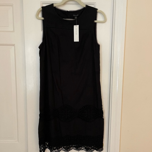 Ann Taylor Dresses & Skirts - Black Ann Taylor shift dress